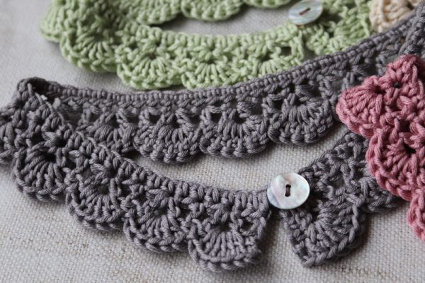 crochet cuff and necklace grey
